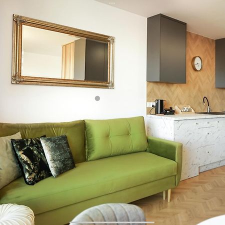 Ferienwohnung Apartament Grey 4Styles Z Miejscem Postojowym W Garazu Podziemnym Thorn Exterior foto