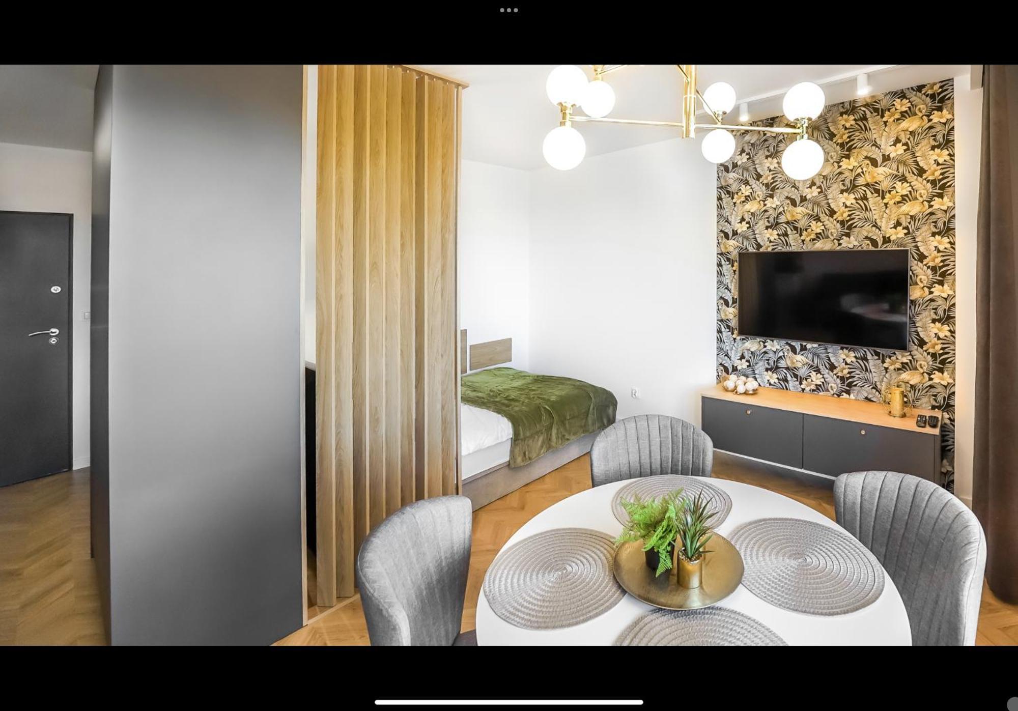 Ferienwohnung Apartament Grey 4Styles Z Miejscem Postojowym W Garazu Podziemnym Thorn Exterior foto